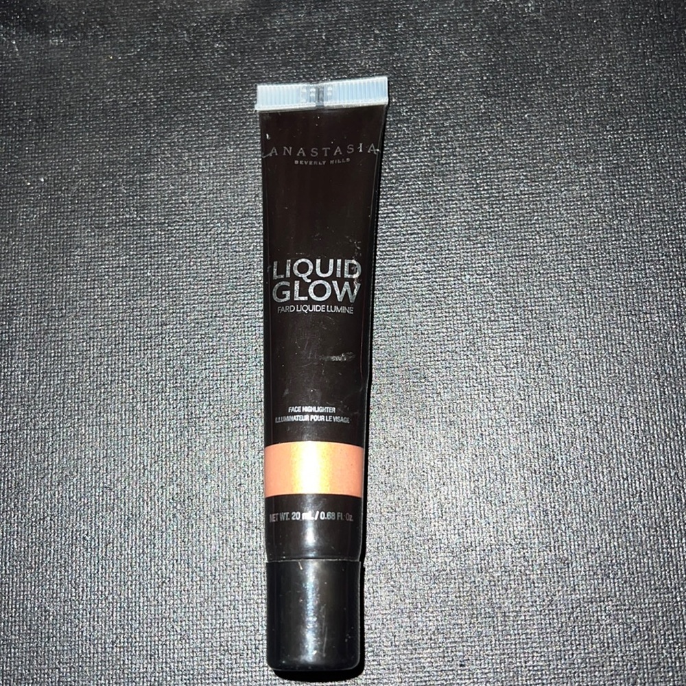 Anastasia - liquid glow